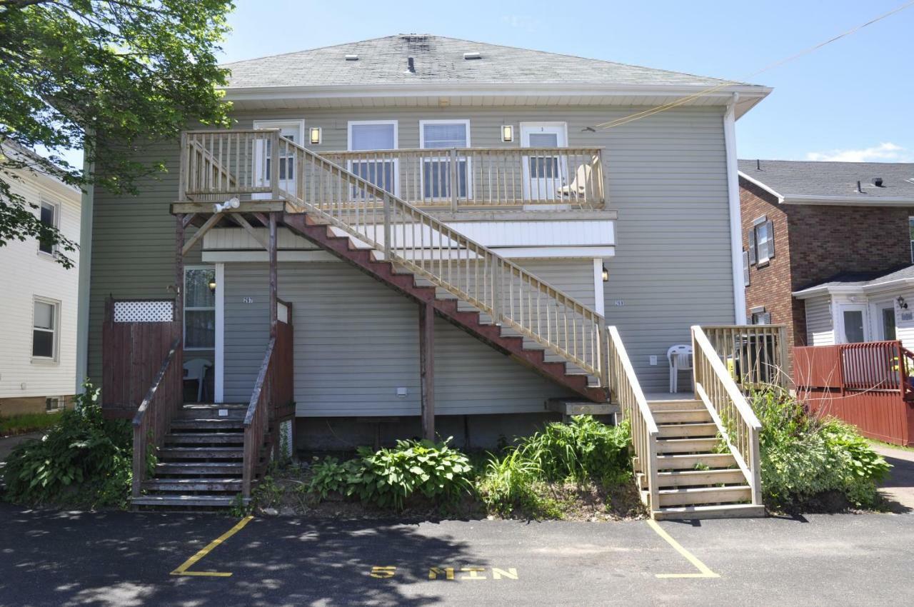 Moncton Suites - Apartments Across Georges Dumont Exterior photo